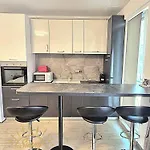Alezzi By Sunny Mamaia Apartment Navodari