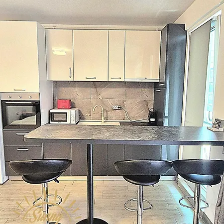 Sunny Mamaia By Alezzi Apartment Navodari
