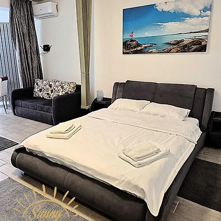 Sunny Mamaia By Alezzi Apartment Navodari