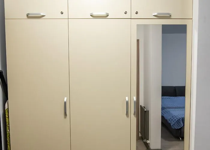 Alezzi Studio By Sunny Mamaia Apartmán