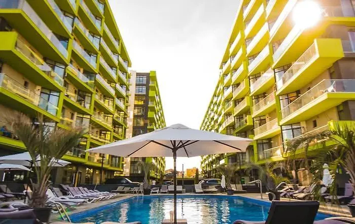 Alezzi Studio By Sunny Mamaia